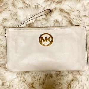 Michael Kors Jet Set pouch/wrist wallet